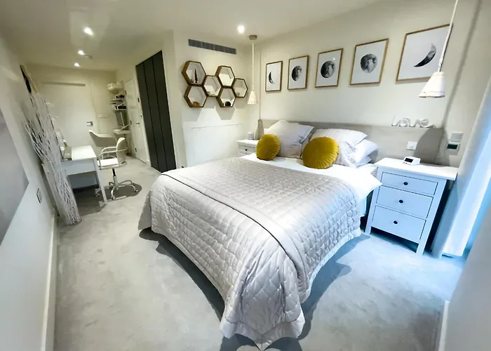 F9-Fantastic 2 Bedroom Flat In Nw3!